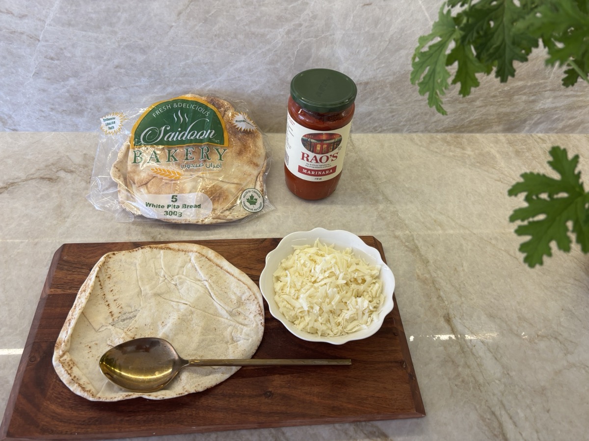 Super Fast 5-Minute Pita Pizza for Kids